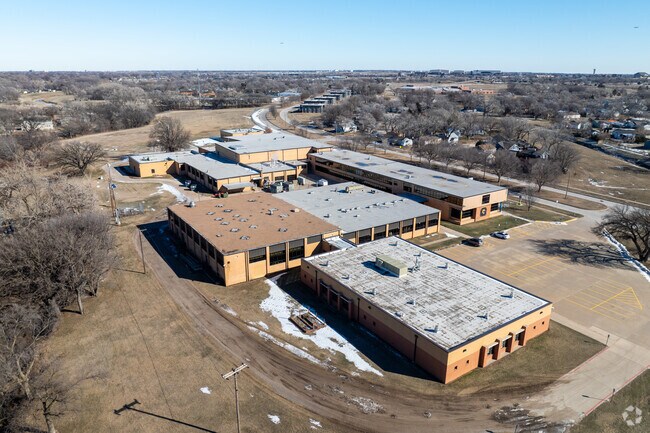 Here is an aerial view of Jardine Technology Magnet Middle School.
