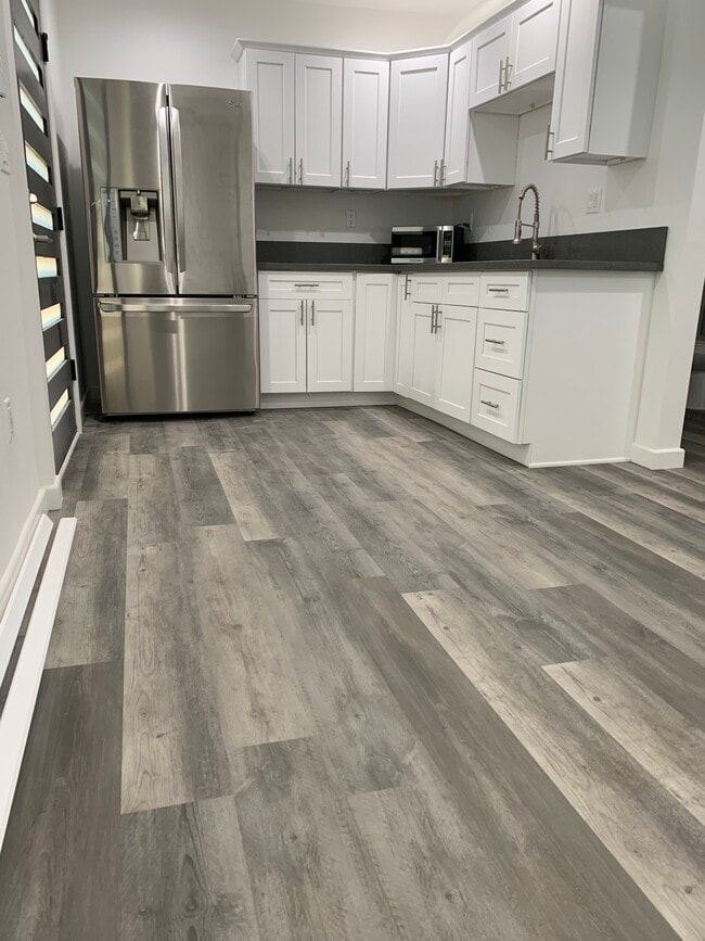 1102 Centinela Ave unit B, Santa Monica, CA 90403 - photo 4