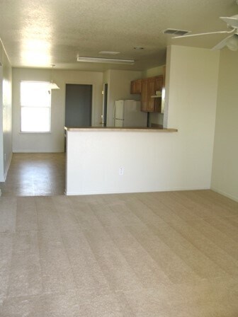 501 Bermuda unit C, Copperas Cove, TX 76522 - photo 4