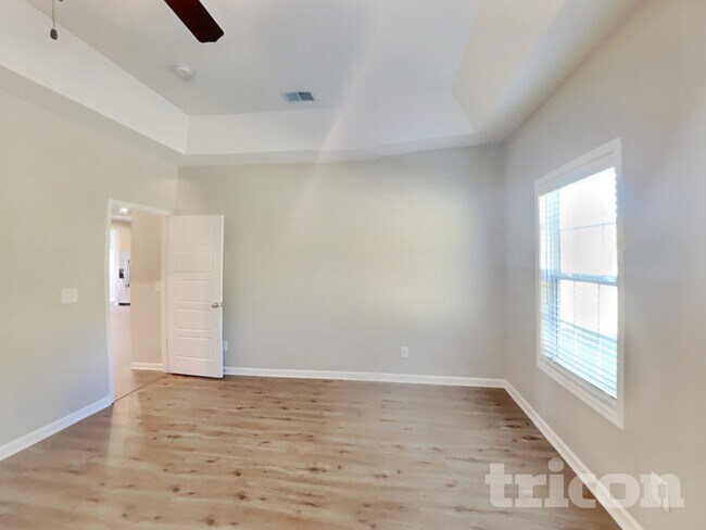 825 Ellyson Dr, Spring Hill, TN 37174 - photo 6