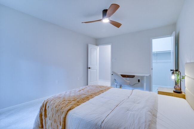 7917 Schuyler Ct unit Primary, Annandale, VA 22003 - photo 3