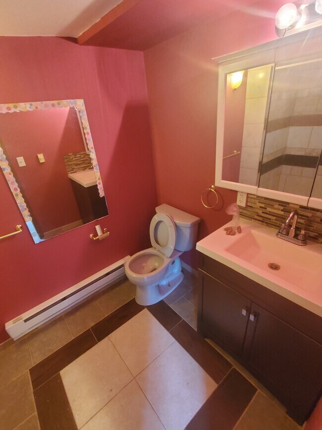 1180 Atwood Ave unit 2, Akron, OH 44301 - photo 5