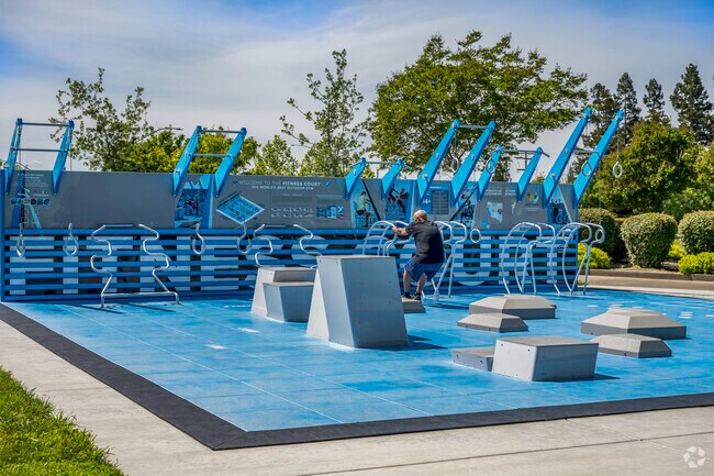 Edwin Smith Community Park has an outdoor fitness court in Florin.