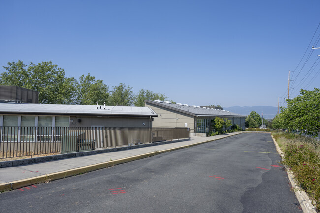 Lone Pine Elementary is very welcoming for new students.