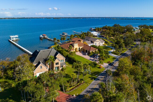 You will find large waterfront homes along the Indian River in Cocoa West.