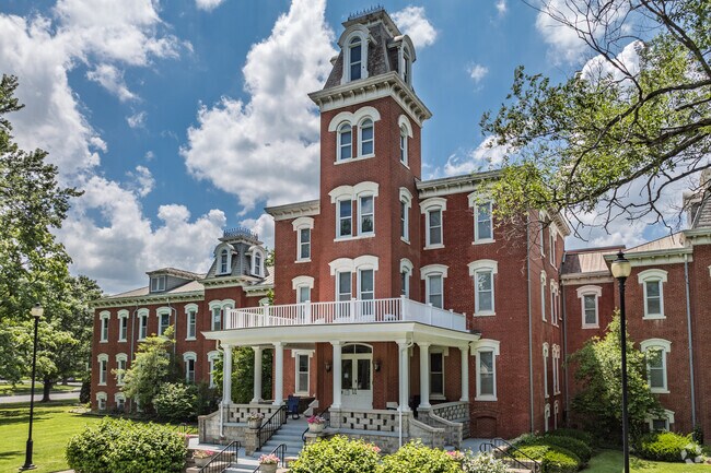 Cottey College was established in Nevada in 1884.
