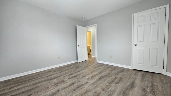 158 Main St unit . F, Winooski, VT 05404 - photo 7