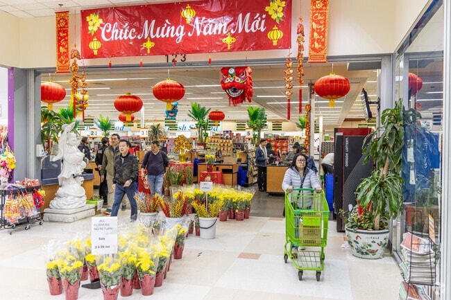 The Emmert Cali Saigon Mall hosts many small business in addition to the Shun Fat Supermarket.