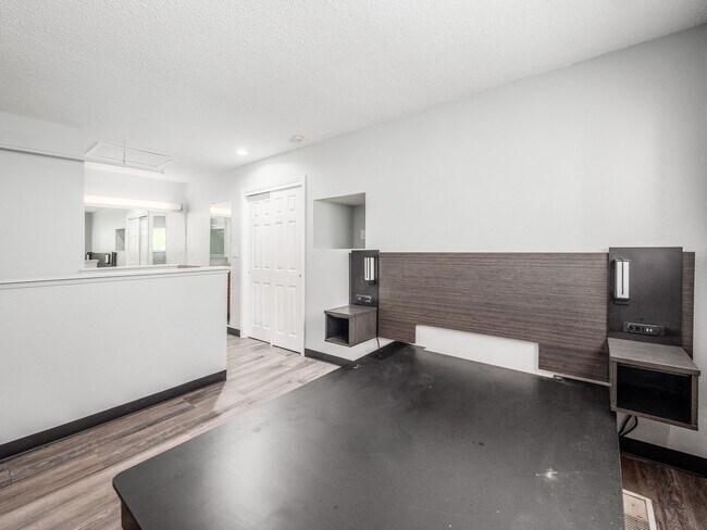 Revi Columbus East, Columbus, OH 43232 - photo 6