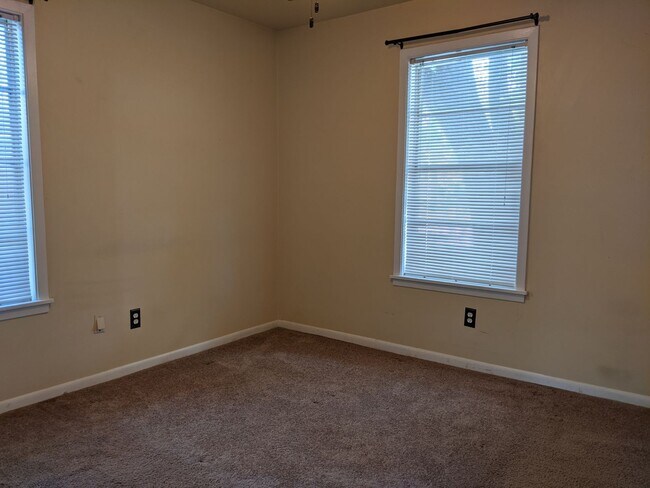 1911 Orman St, Bryan, TX 77801 - photo 7