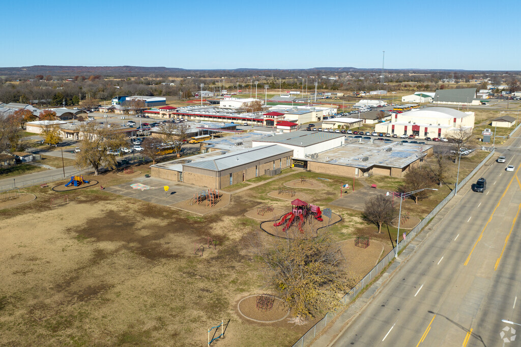 Dewey elementary is a part of the Dewey school system.