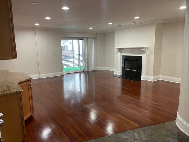 1427 N Sedgwick St unit 4, Chicago, IL 60610 - photo 6