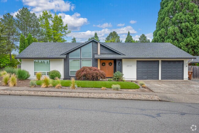 Northwest Contemporary style home in West Union.