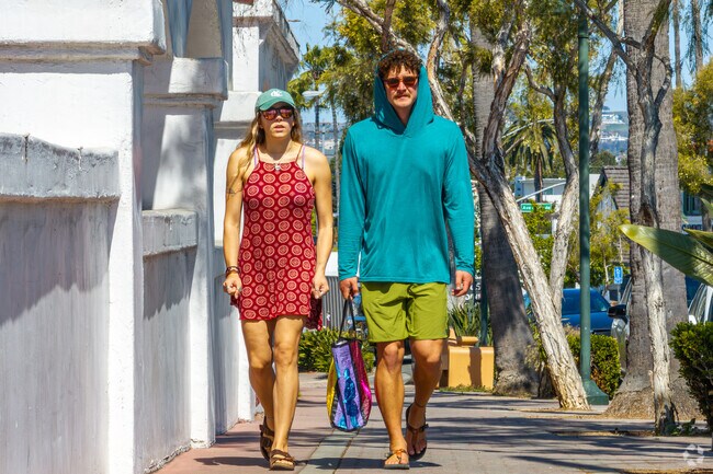 Central San Clemente has great shopping mostly centralized in Old Town San Clemente.