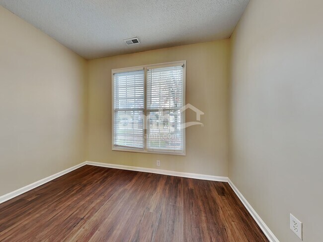 537 Hanska Way, Raleigh, NC 27610 - photo 4