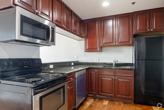 1BR, 1BA - 600SF - Kitchen