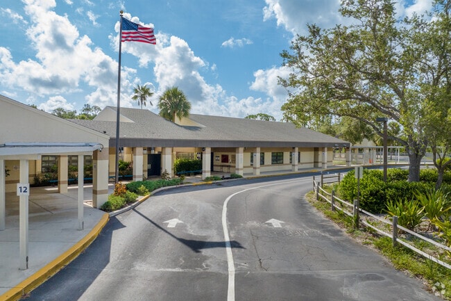 Three Oaks Elementary School in Estero is an above average ranking school in testing scores.