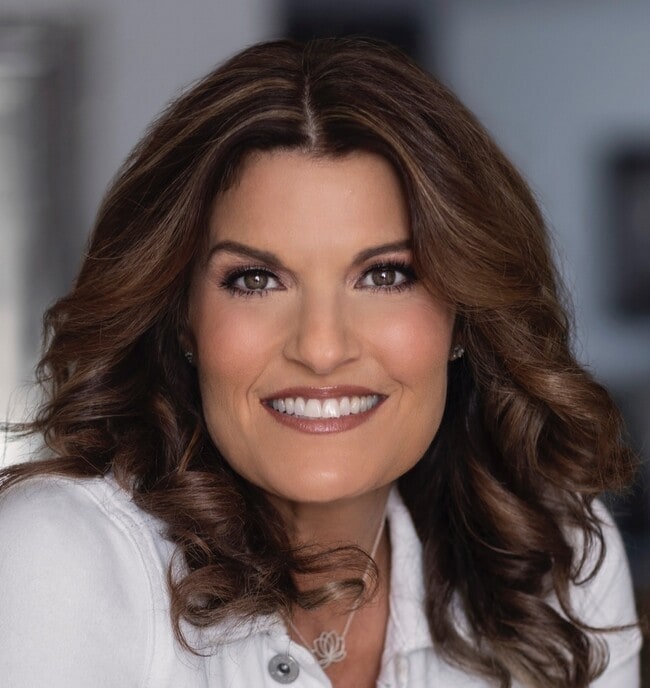 Julie Lojacono Mackie