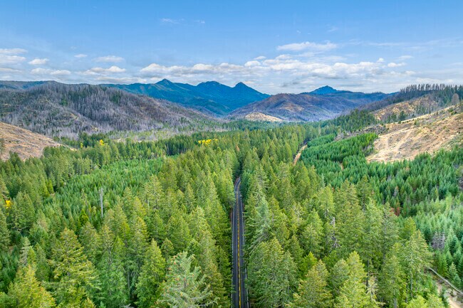 The O'Brien neighborhood borders right on the mountains coming from California.