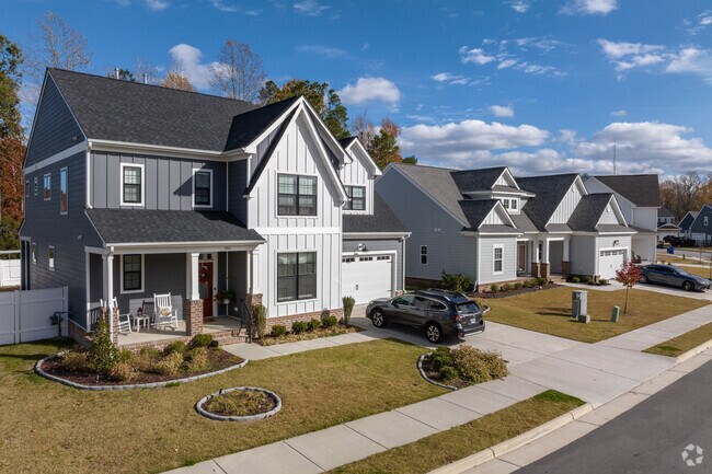 Custom new construction homes are available in Sleepy Hole.