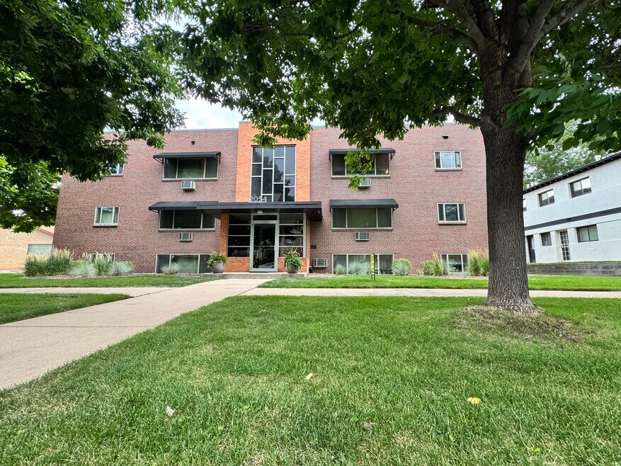 2054 S Milwaukee St, Denver, CO 80210 - photo 1