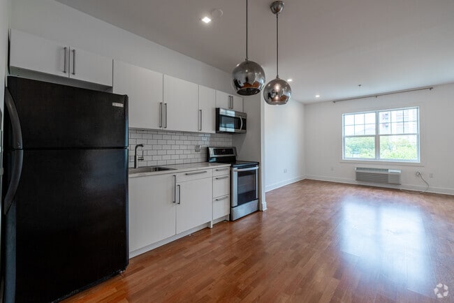 Studio - 700SF - Kitchen