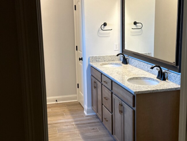 205 Ethereal St, Youngsville, LA 70592 - photo 5