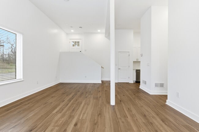 2503 W Forest Ave, Detroit, MI 48208 - photo 4