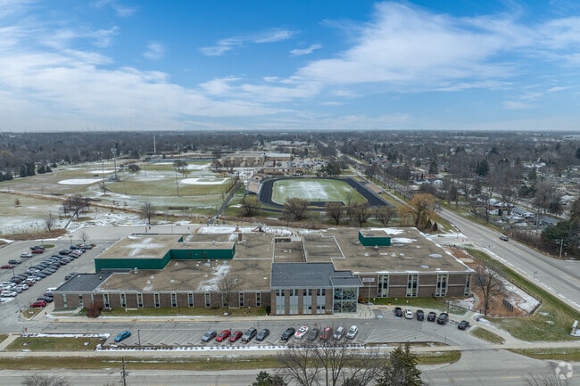 Brown Deer Elementary School is located right next to Brown Deer Middle/High  School.