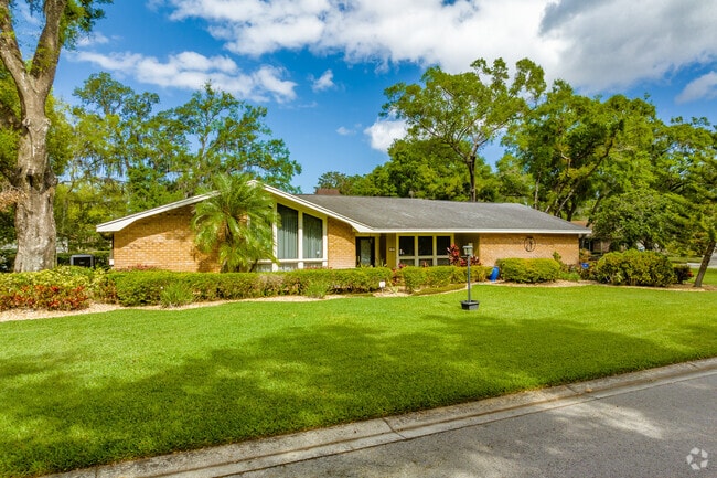 Midcentury homes are very common to the neighborhood of Temple Terrace, FL.