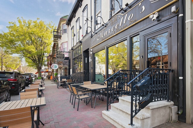 Shop fresh at Columbus Farmer's Market, score deals at Jackson Premium Outlets, and enjoy date-night vibes at Marcello's or Old Town Pub – all just minutes from home!