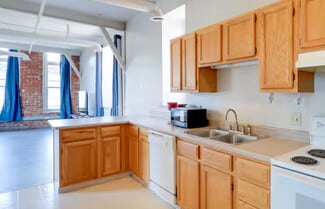 1211 Howard St, Omaha, NE 68102