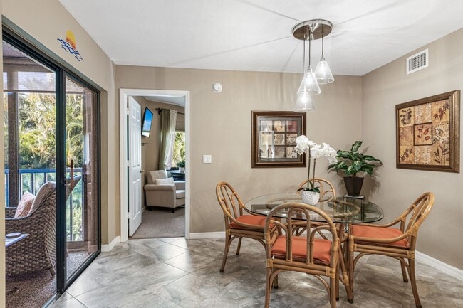 592 Beachwalk Cir unit 204, Naples, FL 34108 - photo 4