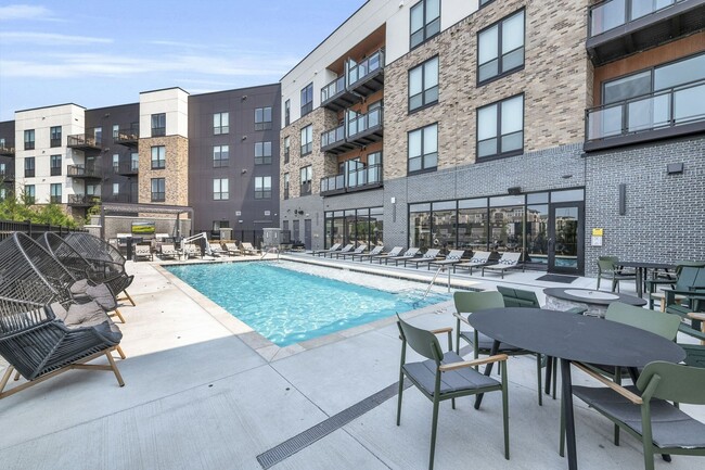 12-1600 NW 38th St- FINAL-111-min