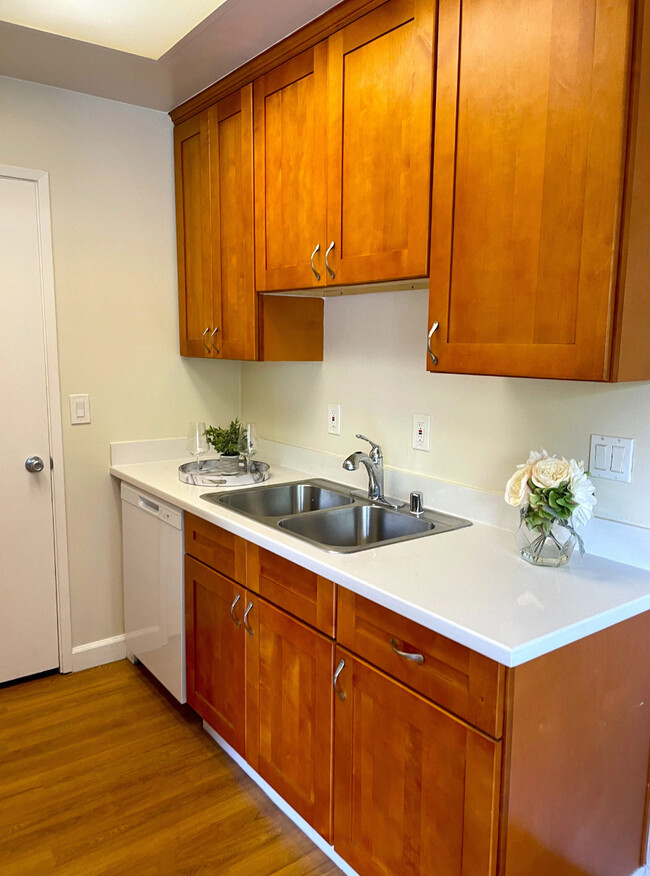 418 Brahms Way, Sunnyvale, CA 94087