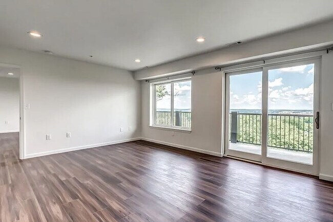 University Ridge Apartments, Birmingham, AL 35205 - photo 5