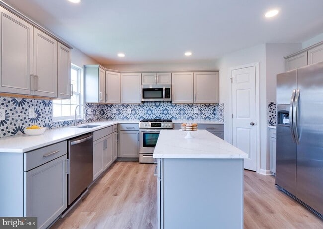 22985 Whitehall Terrace unit UL 2, Sterling, VA 20166 - photo 7