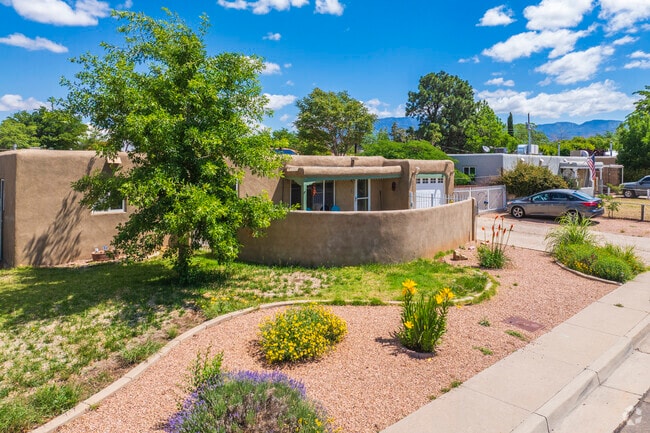 Most homes in Snow Heights were built in the 1950s.