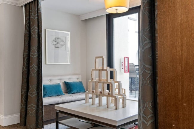 4504 W Spruce St unit ID1051229P, Tampa, FL 33607 - photo 3