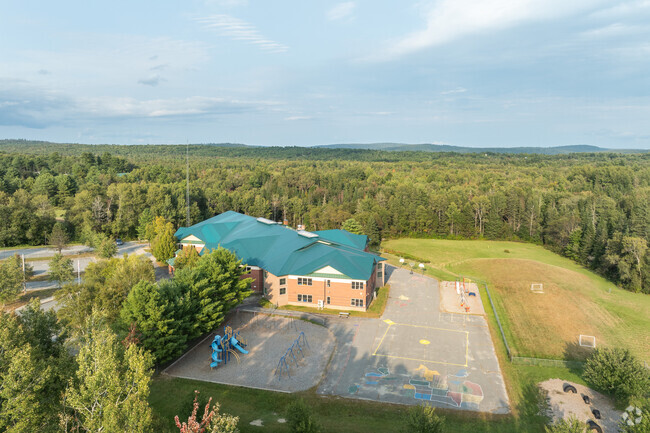 Enfield Station Elementary School got a C for diversity from Niche