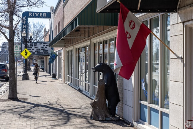 Small shops line the downtown area of East Grand Forks.