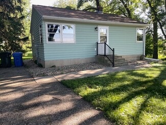 7127 Elderberry Rd, Middleton, WI 53562