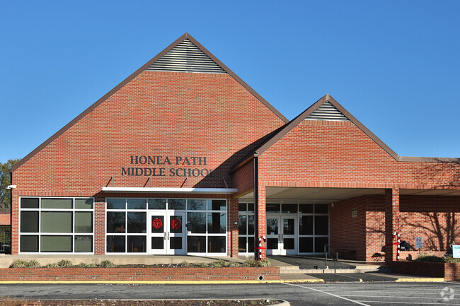 Honea Path Middle front