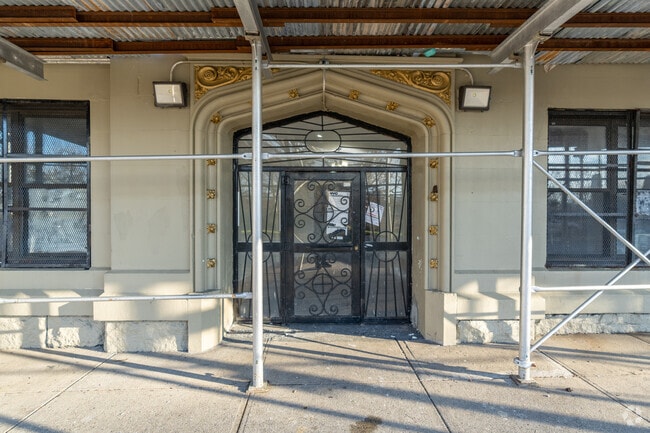 Carousel Image