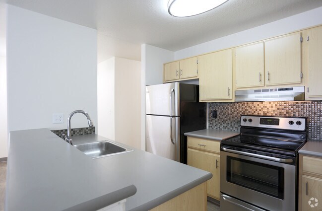 1 bed 1 bath - 864 sq.ft.