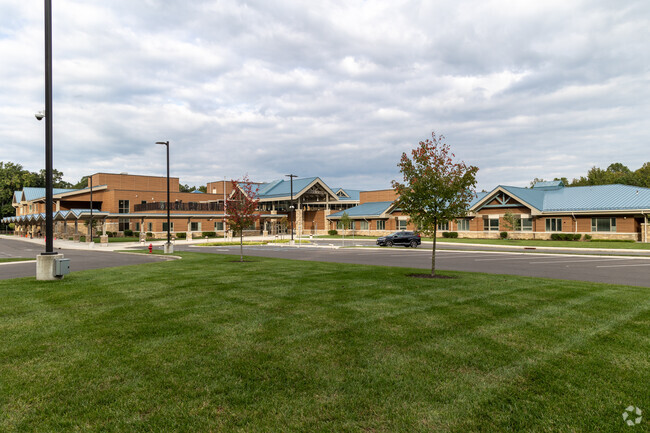 Endeavour School gets a B rating from Niche.