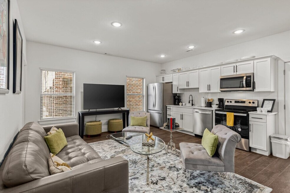 2612 SW Livingston Square unit FL1-ID1241301P, Bentonville, AR 72713 - photo 1