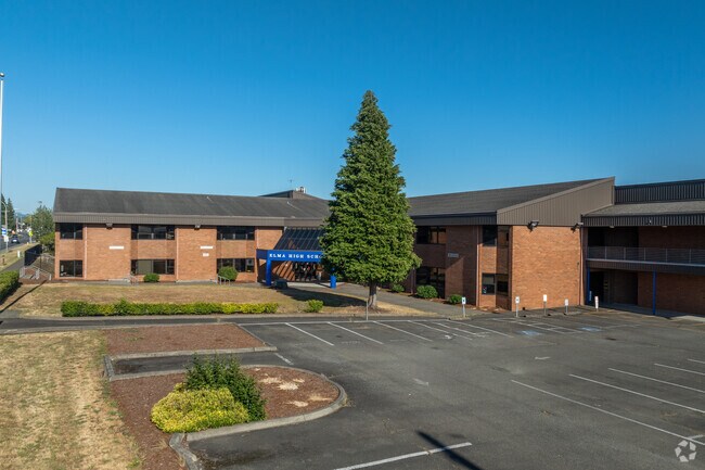 Elma High School has a variety of courses such as forensic science for students to pursue.