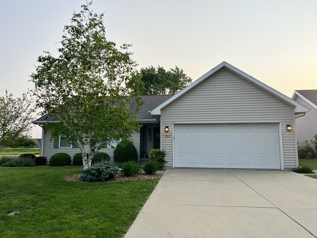 1155 Swan Dr, Bradley, IL 60915 - photo 2