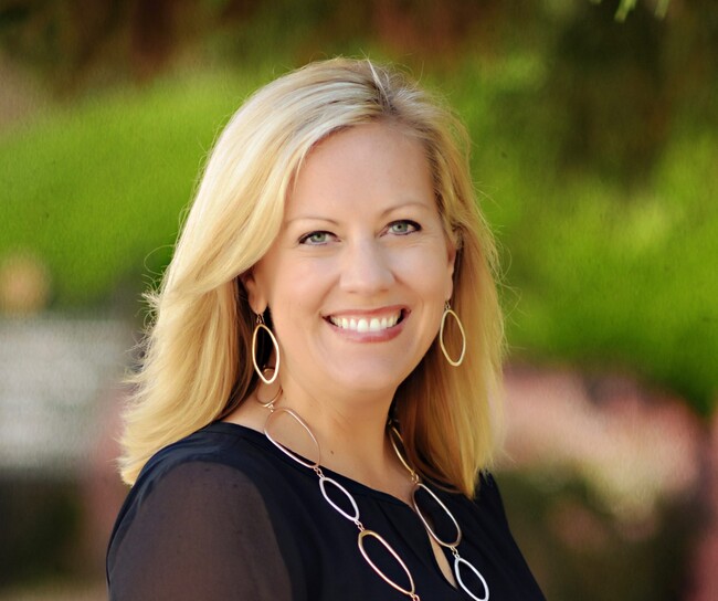 Mary Beth Mcintyre Real Estate Agent in Charlotte, NC